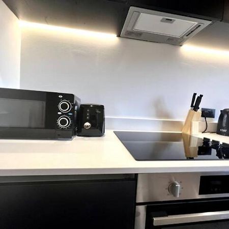 Two Bedrooms Exquisite En-Suite Apartment Deansgate Manchester Exterior photo